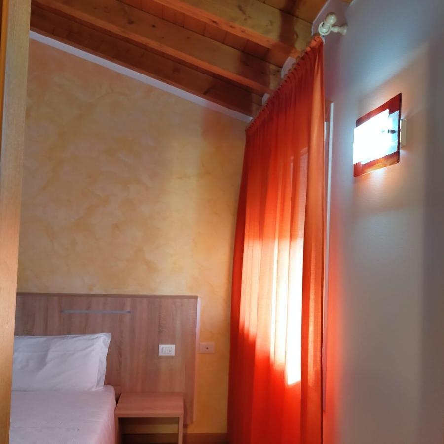 Al Cavaliere Villa Pordenone Buitenkant foto