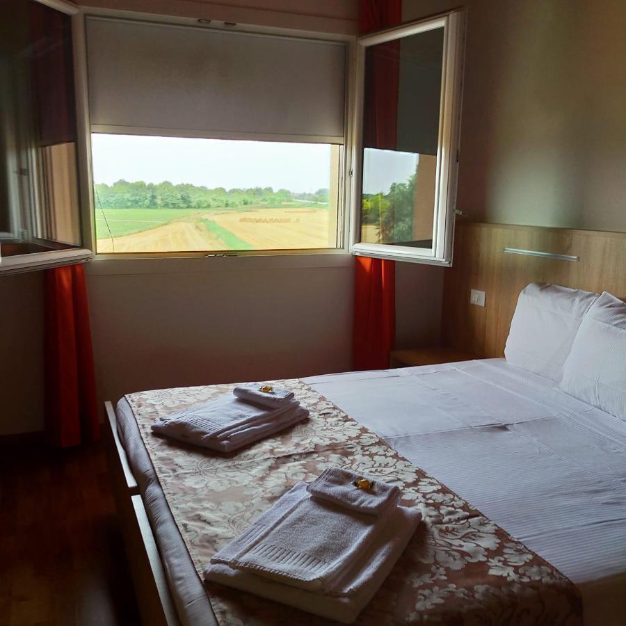 Al Cavaliere Villa Pordenone Kamer foto